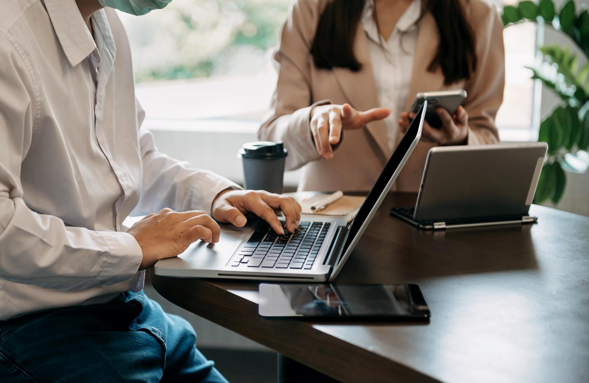 Students applying content optimization techniques